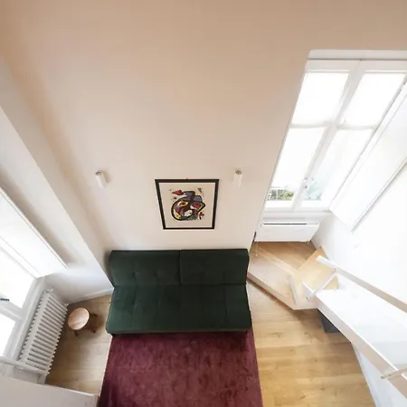 Charm And Style By Campo De Fiori Apartment